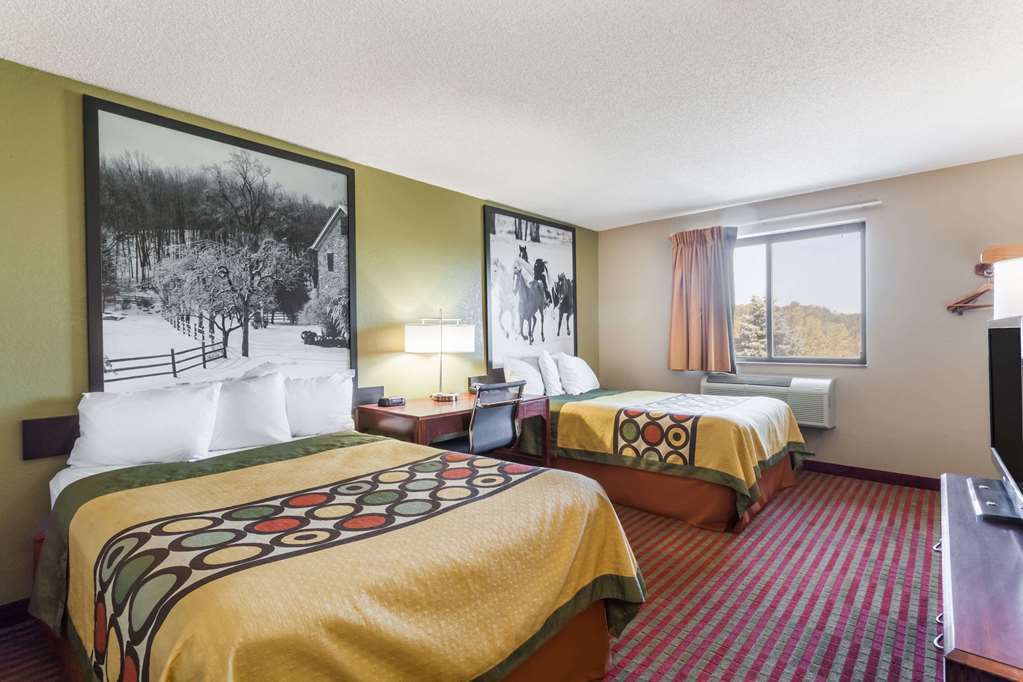 Super 8 By Wyndham East Stroudsburg - Poconos Hotell Rom bilde