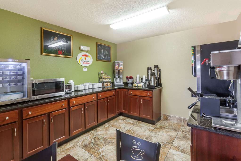 Super 8 By Wyndham East Stroudsburg - Poconos Hotell Fasiliteter bilde